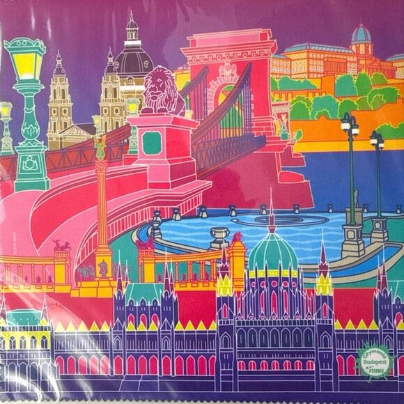 NWT Pylones Belle Vue Budapest Microfiber Screen Cleaning Cloth - Picture 2 of 6